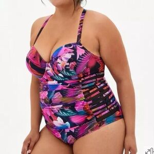 Torrid Slim Fix Underwire Lattice Side One Piece Swimsuit Size 3 / DD